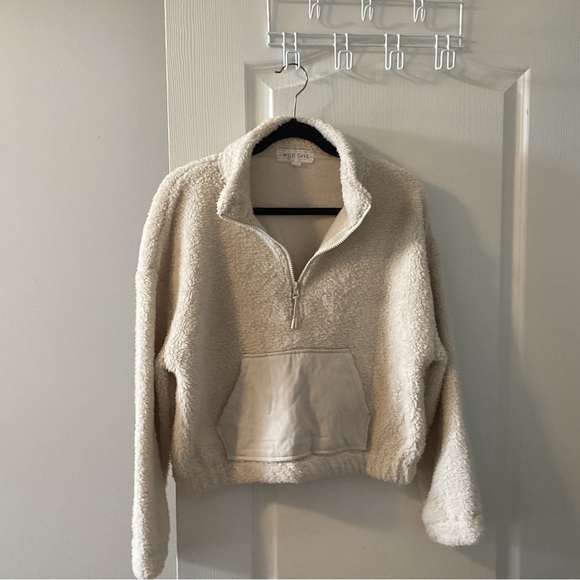 Wild Skye Half Zip. Size medium. -2 - Picture 1 of 6